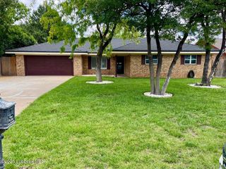 1302 Itasca Street, Plainview, TX 79072
