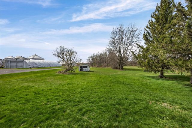 561 Gillett Road, Ogden, NY 14559