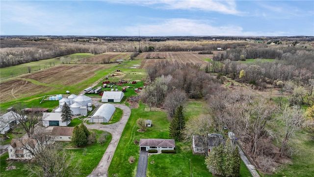 561 Gillett Road, Ogden, NY 14559