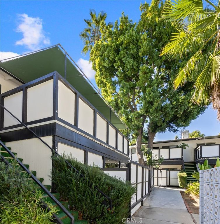 619 S Pasadena Avenue 3, Pasadena, CA 91105