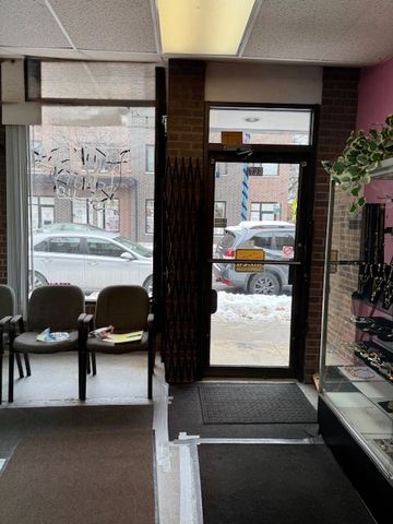 1337 W Devon Avenue, Chicago, IL 60660