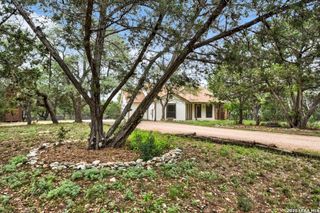 1211 SPRUCE LN, Fischer, TX 78623
