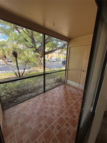 15600 SW 106th Ln 1007, Miami, FL 33196