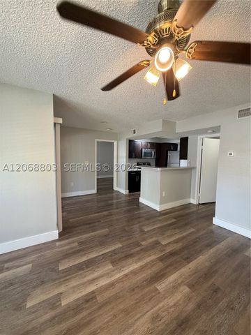 15600 SW 106th Ln 1007, Miami, FL 33196