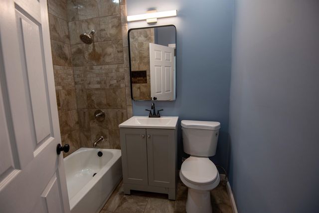 617 10th Ave W, Huntington, WV 25701