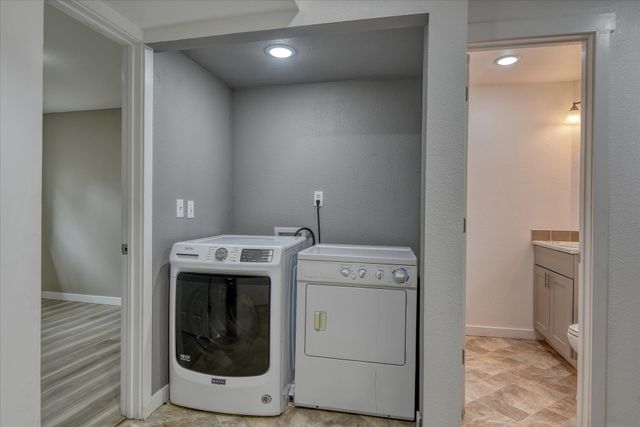1522 W Alice Ave, Spokane, WA 99205