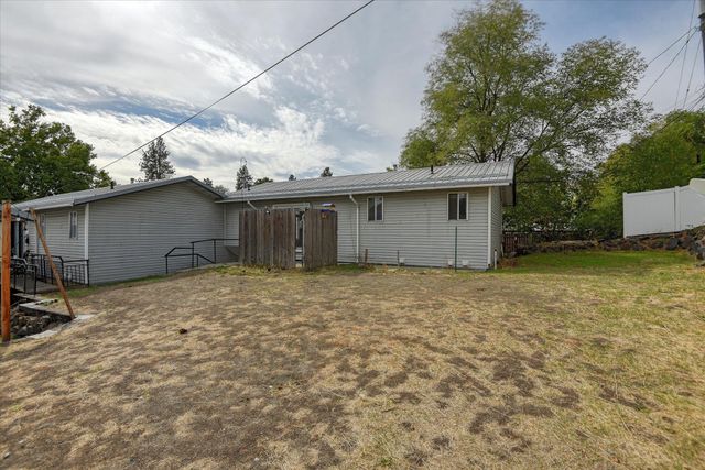 1522 W Alice Ave, Spokane, WA 99205