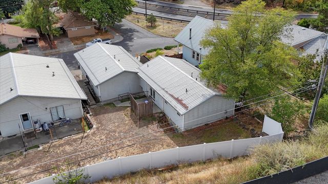 1522 W Alice Ave, Spokane, WA 99205