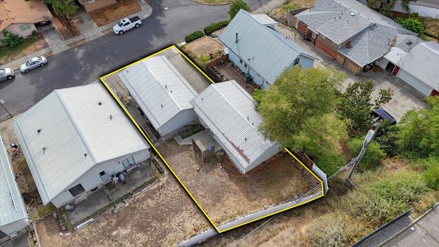 1522 W Alice Ave, Spokane, WA 99205