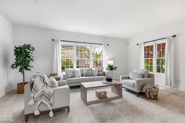 13867 Smokey Ridge Drive, Carmel, IN 46033