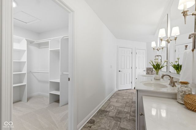 13867 Smokey Ridge Drive, Carmel, IN 46033