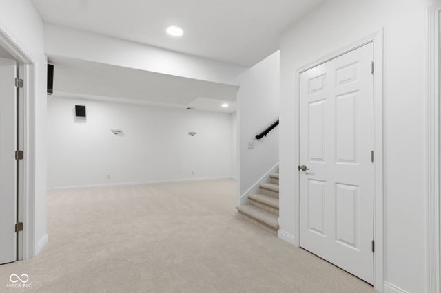 13867 Smokey Ridge Drive, Carmel, IN 46033