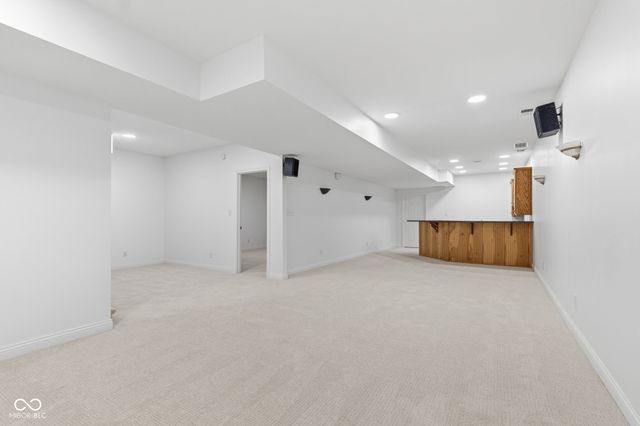 13867 Smokey Ridge Drive, Carmel, IN 46033