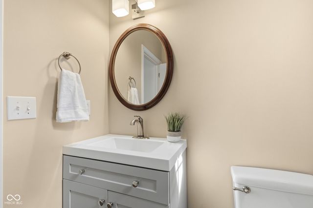13867 Smokey Ridge Drive, Carmel, IN 46033