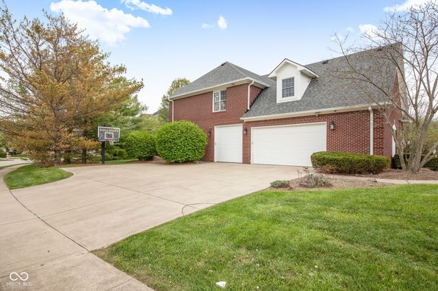 13867 Smokey Ridge Drive, Carmel, IN 46033