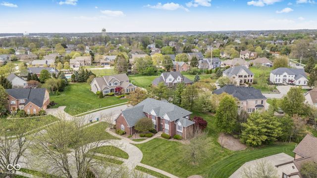 13867 Smokey Ridge Drive, Carmel, IN 46033