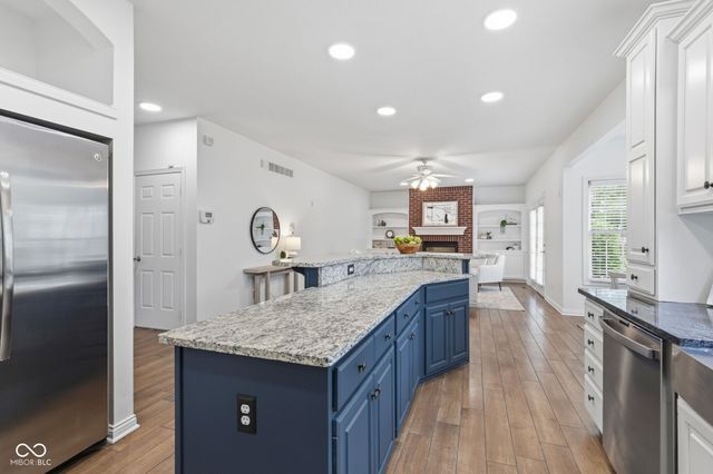 13867 Smokey Ridge Drive, Carmel, IN 46033