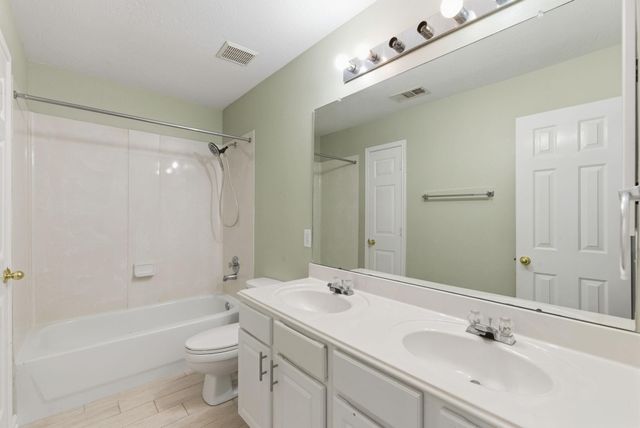 7215 Bristol Ridge Drive, Houston, TX 77095