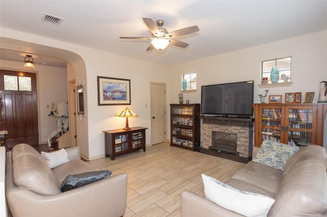 13604 Caldwell DR 57, Austin, TX 78750