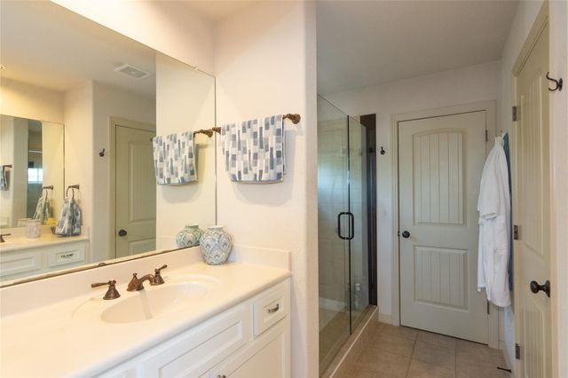 13604 Caldwell DR 57, Austin, TX 78750