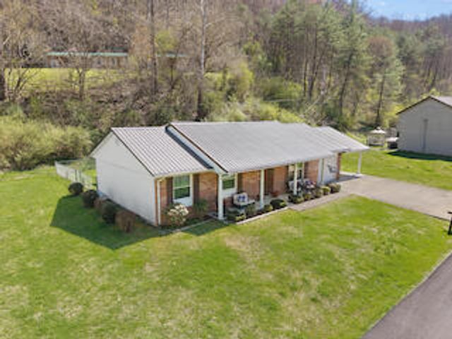 91 Maplewood Village, Banner, KY 41603