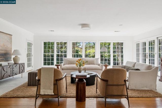 11 Bradley Ave, Walnut Creek, CA 94596