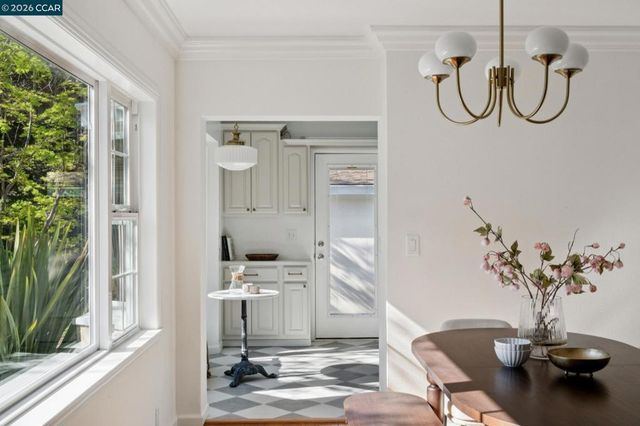 11 Bradley Ave, Walnut Creek, CA 94596