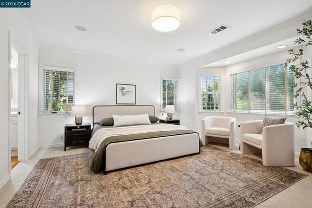 11 Bradley Ave, Walnut Creek, CA 94596