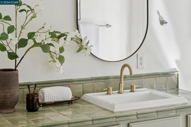 11 Bradley Ave, Walnut Creek, CA 94596