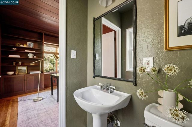 11 Bradley Ave, Walnut Creek, CA 94596