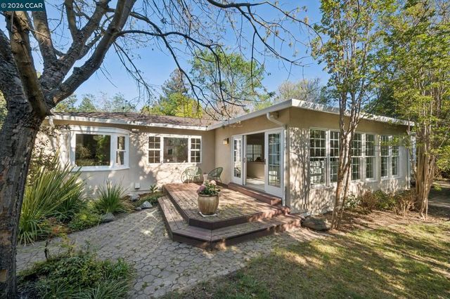 11 Bradley Ave, Walnut Creek, CA 94596