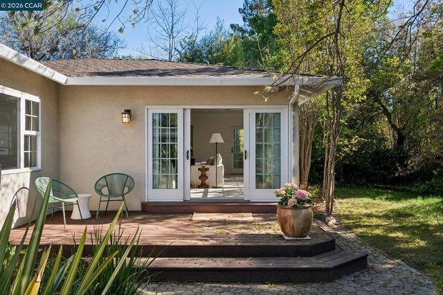 11 Bradley Ave, Walnut Creek, CA 94596