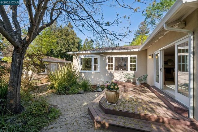 11 Bradley Ave, Walnut Creek, CA 94596