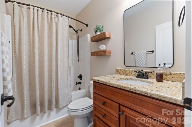 188 Honeysuckle Creek Loop, Mooresville, NC 28117