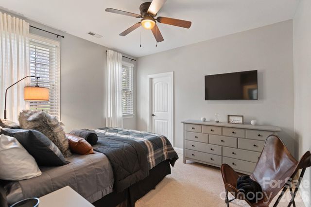 188 Honeysuckle Creek Loop, Mooresville, NC 28117