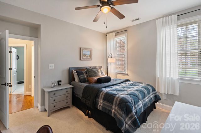 188 Honeysuckle Creek Loop, Mooresville, NC 28117