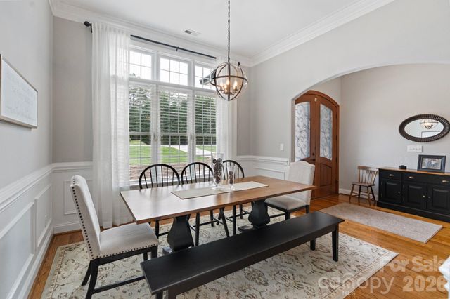 188 Honeysuckle Creek Loop, Mooresville, NC 28117