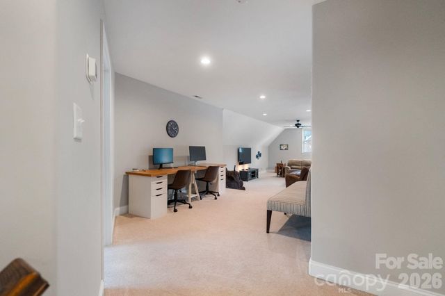 188 Honeysuckle Creek Loop, Mooresville, NC 28117