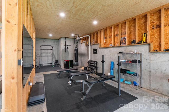 188 Honeysuckle Creek Loop, Mooresville, NC 28117