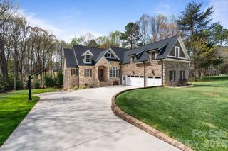 188 Honeysuckle Creek Loop, Mooresville, NC 28117