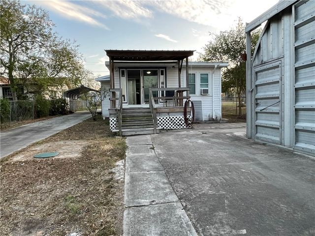 335 Stephens Loop, Lake City, TX 78368