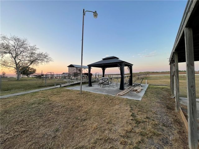 335 Stephens Loop, Lake City, TX 78368