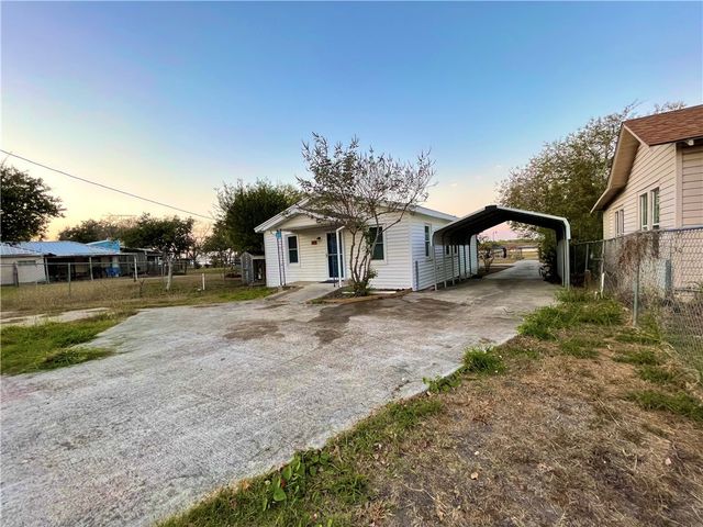 335 Stephens Loop, Lake City, TX 78368