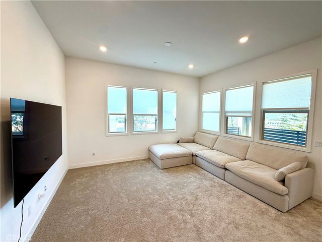 2048 Hollyleaf, Montebello, CA 90640