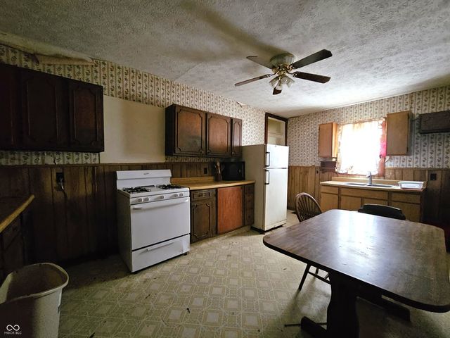 103 N Franklin Street, Fairland, IN 46126
