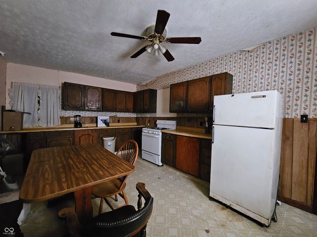 103 N Franklin Street, Fairland, IN 46126
