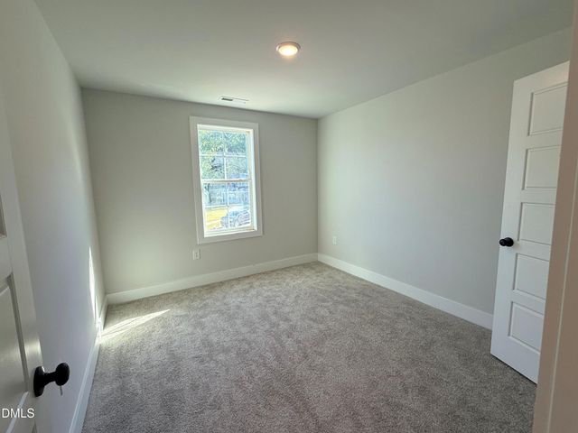 127 Grinnell Loop, Sanford, NC 27332