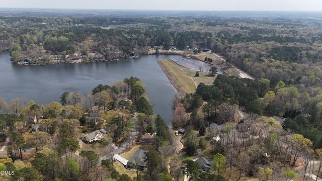 558 Shawnee Drive, Louisburg, NC 27549