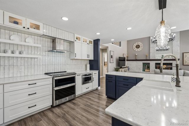 2340 Crestmont Lane, Highlands Ranch, CO 80126