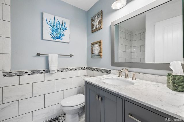 2340 Crestmont Lane, Highlands Ranch, CO 80126